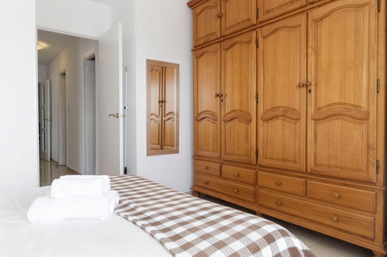 First Line Sea Views With Pool And Free Parking Apartamento
