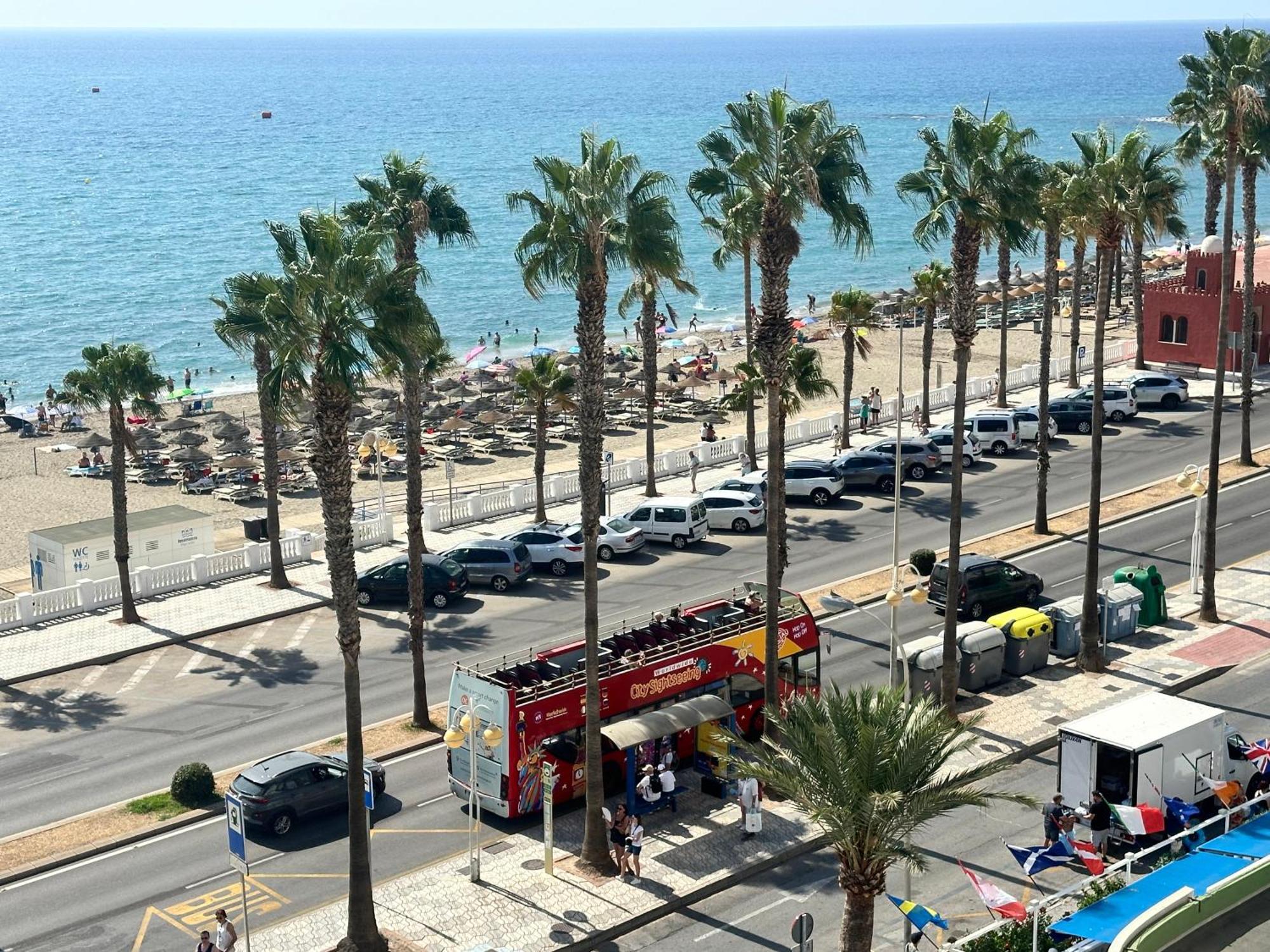 Apartamento First Line Sea Views With Pool And Free Parking